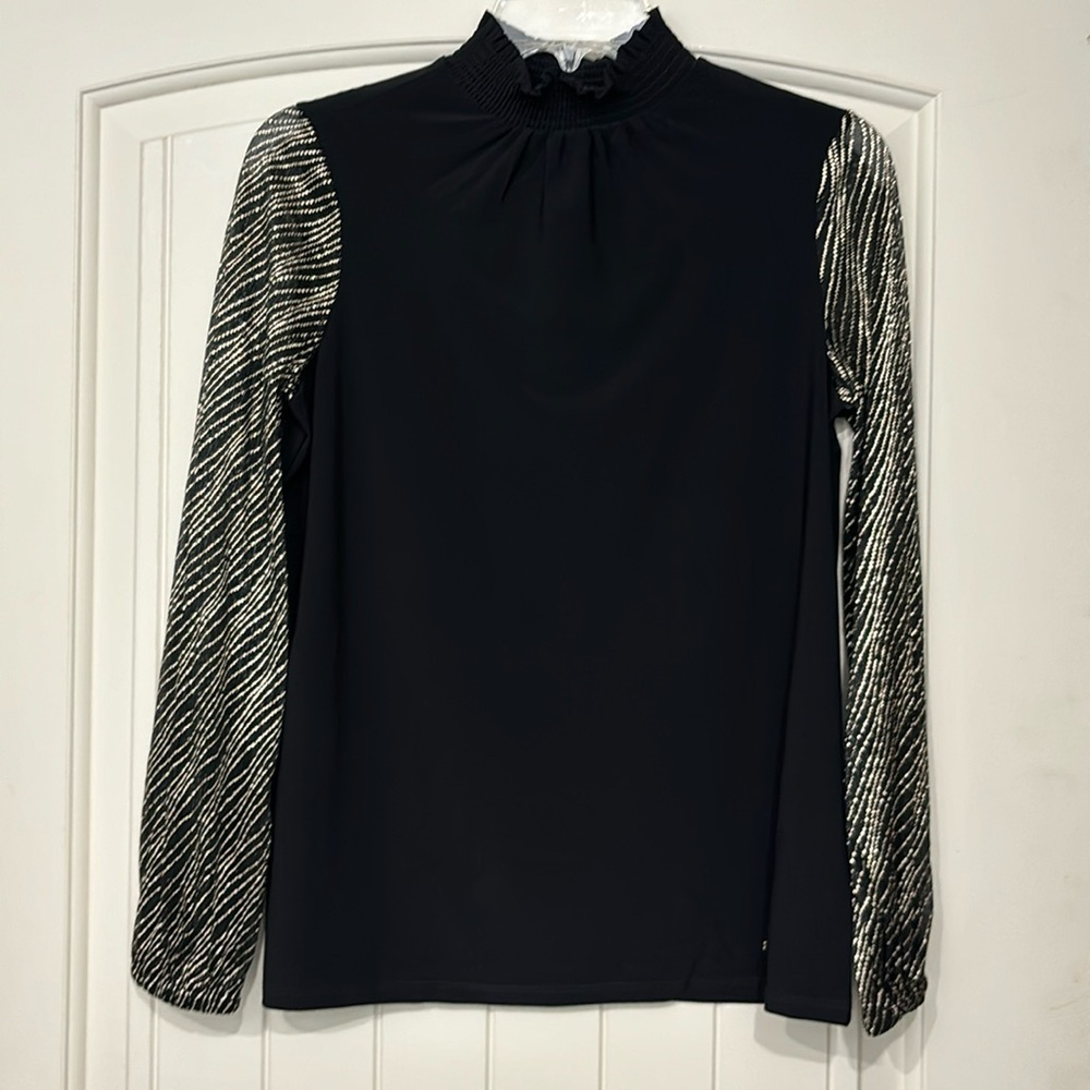 NWT Anne Klein black & gold long sheer sleeves dressy pull over blouse